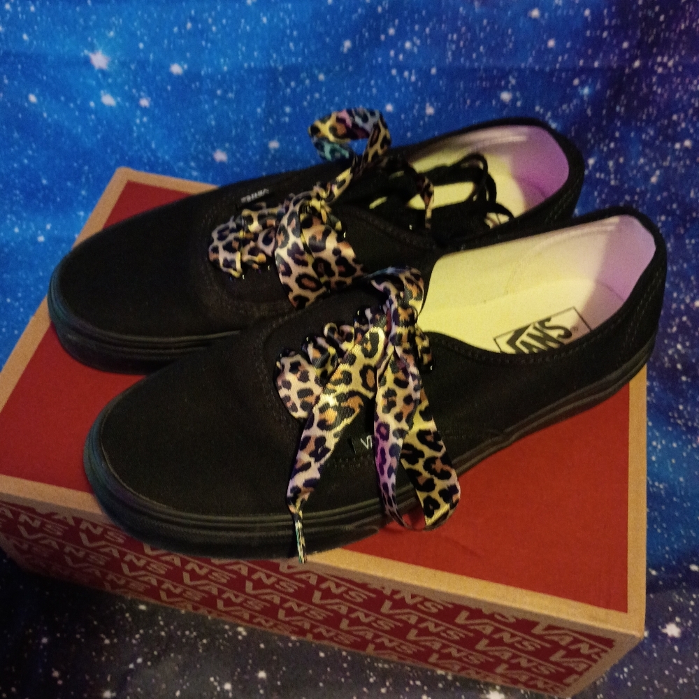 Vans Women's Black Sneakers w/ Satin Leopard Print Laces